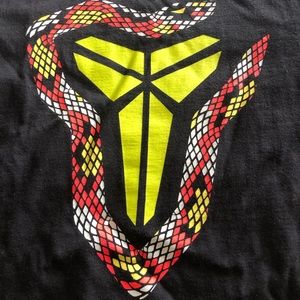 Nike Kobe Christmas shirt sz M